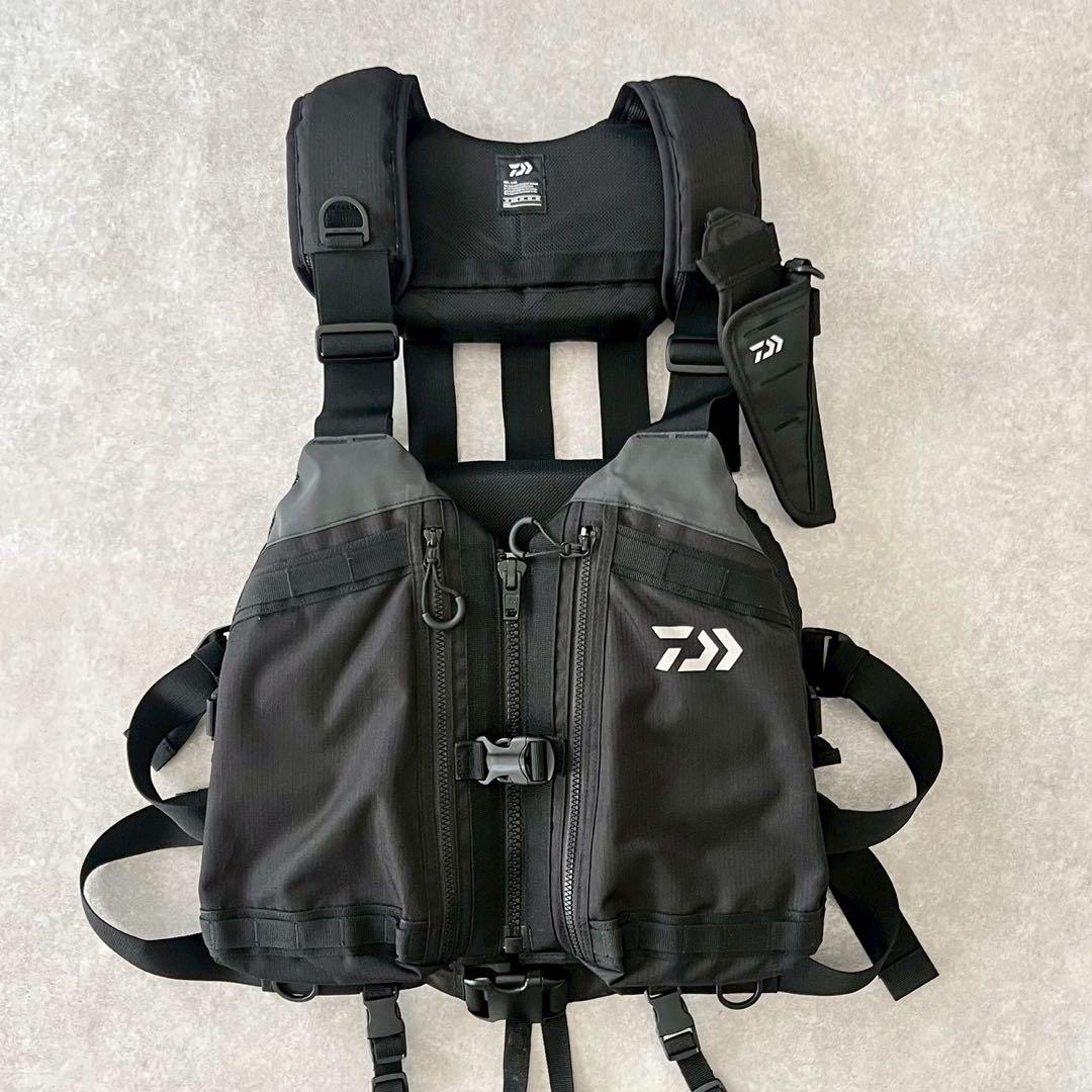 【ロックショアベスト】DAIWA DF-4023 FREE