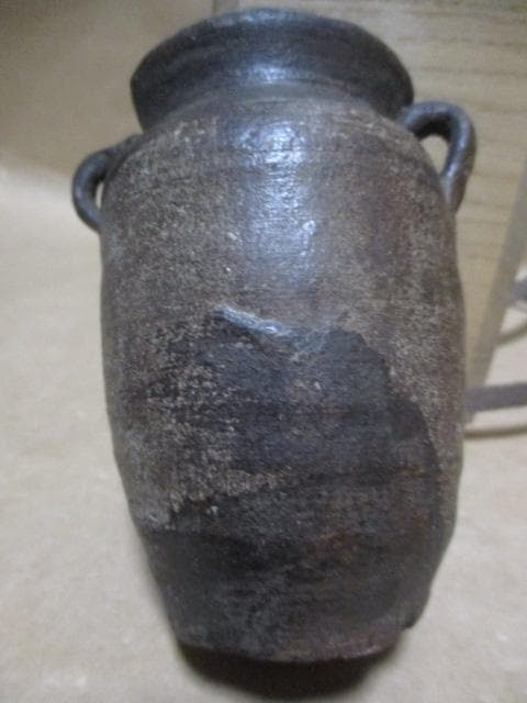 古備前　小振りな花生け　古箱付き　R17-1