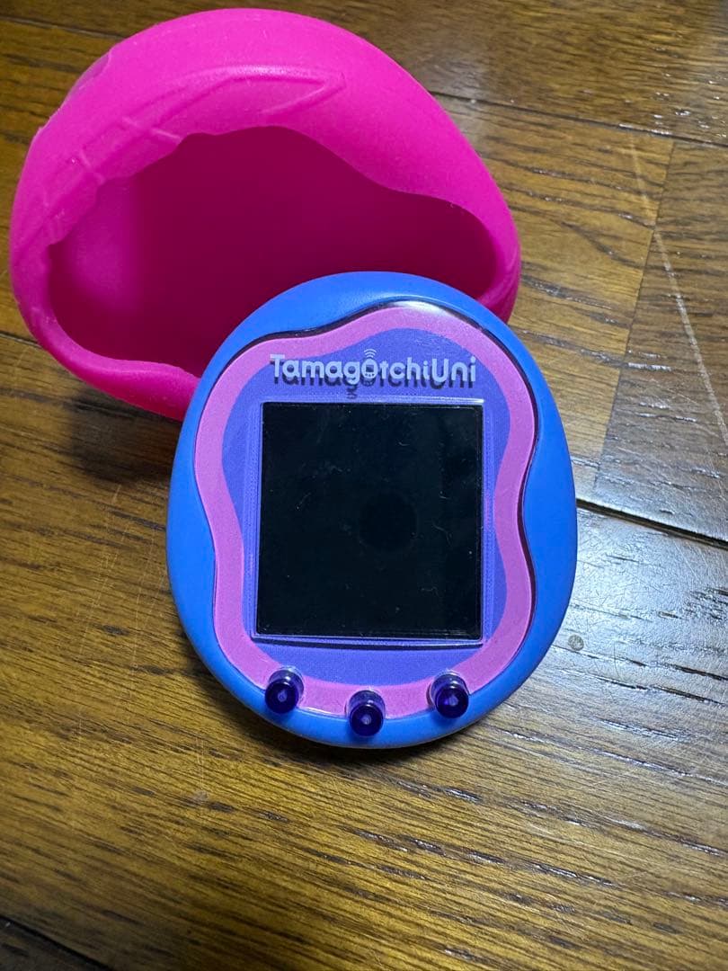 たまごっちユニ　本体　ブルー　カバー付き