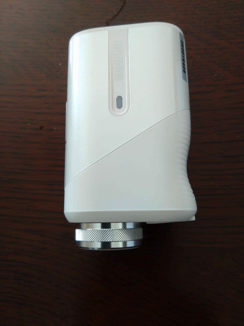 EENOUR ゴルフ用距離計 ホワイト　小型軽量