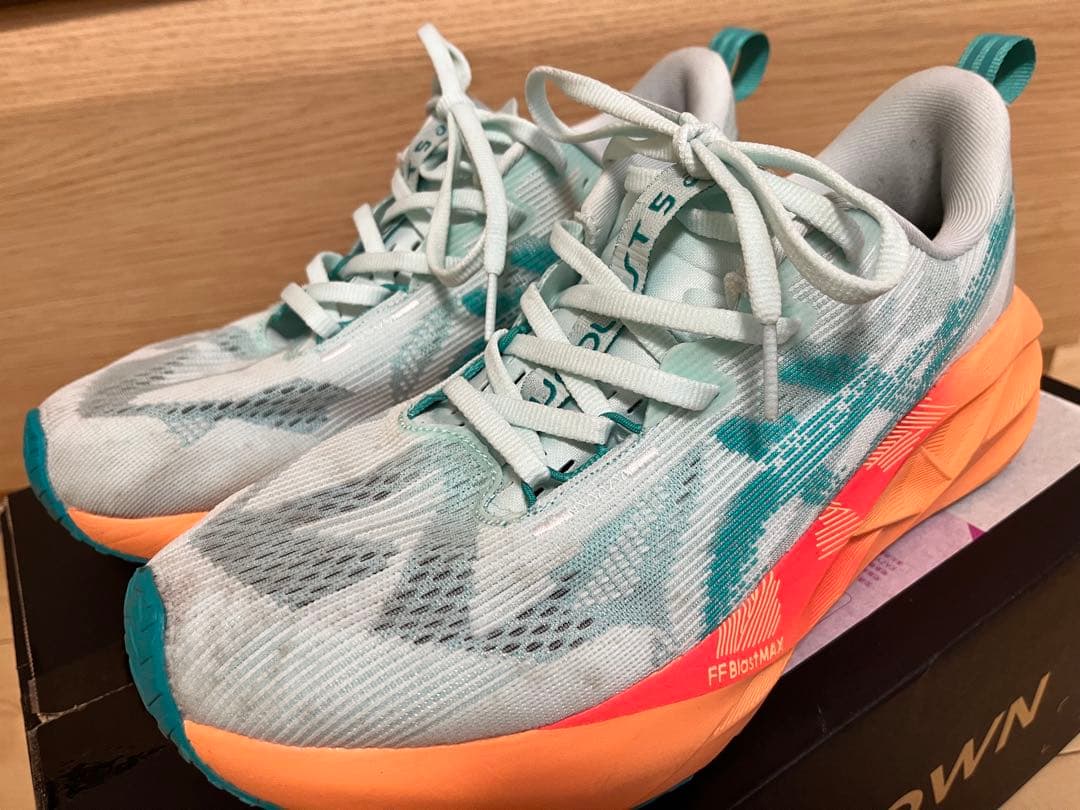 アシックス NOVABLAST 5 ノヴァブラスト5