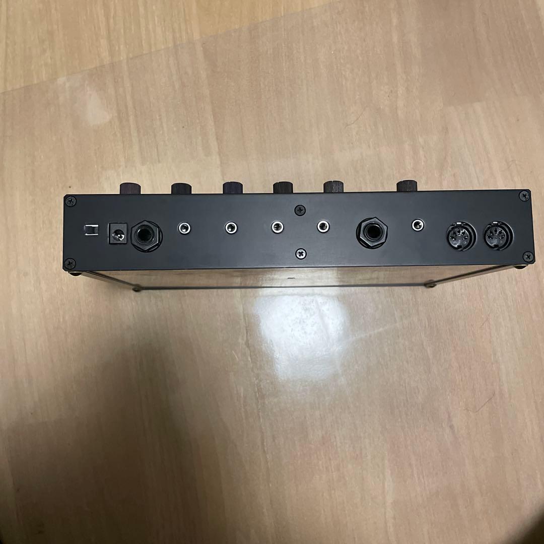 p*o様 Acidlab bassline 本体と電源のみ