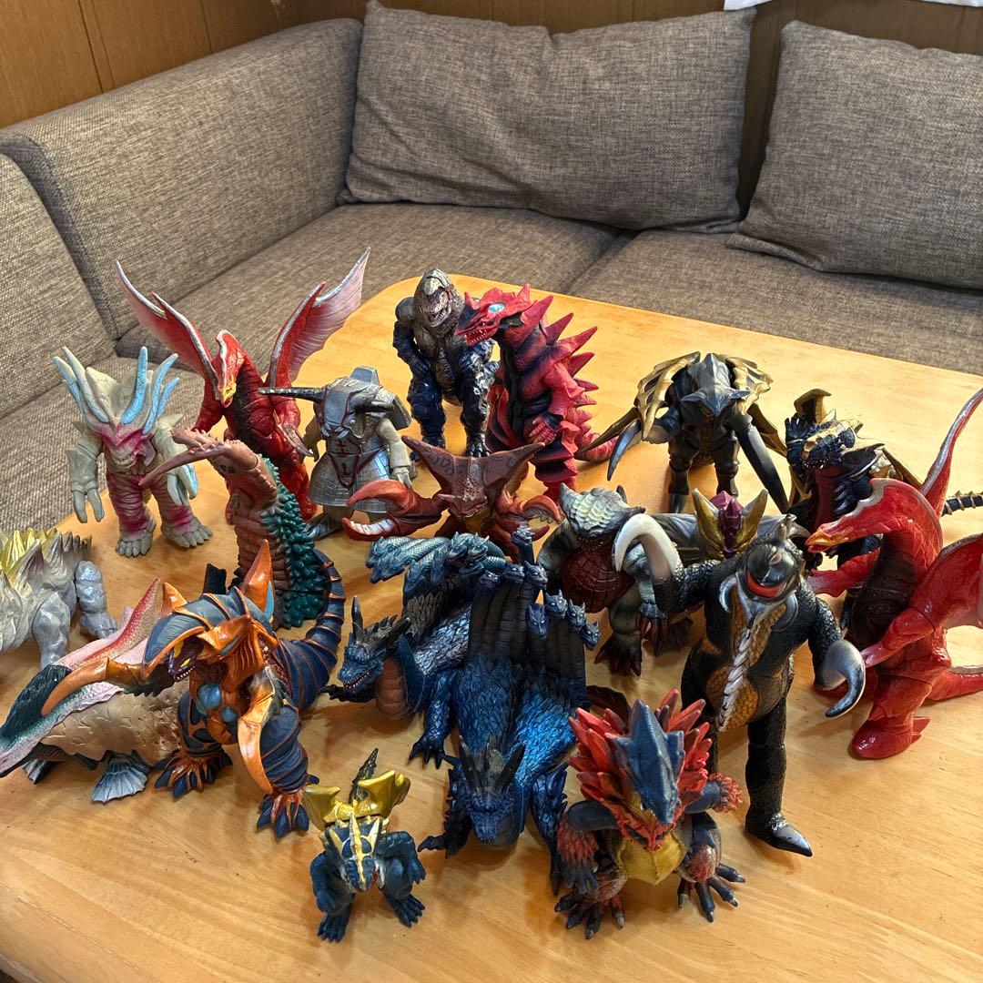 【フィギュア大量】ウルトラ怪獣20体 ソフビまとめ売り