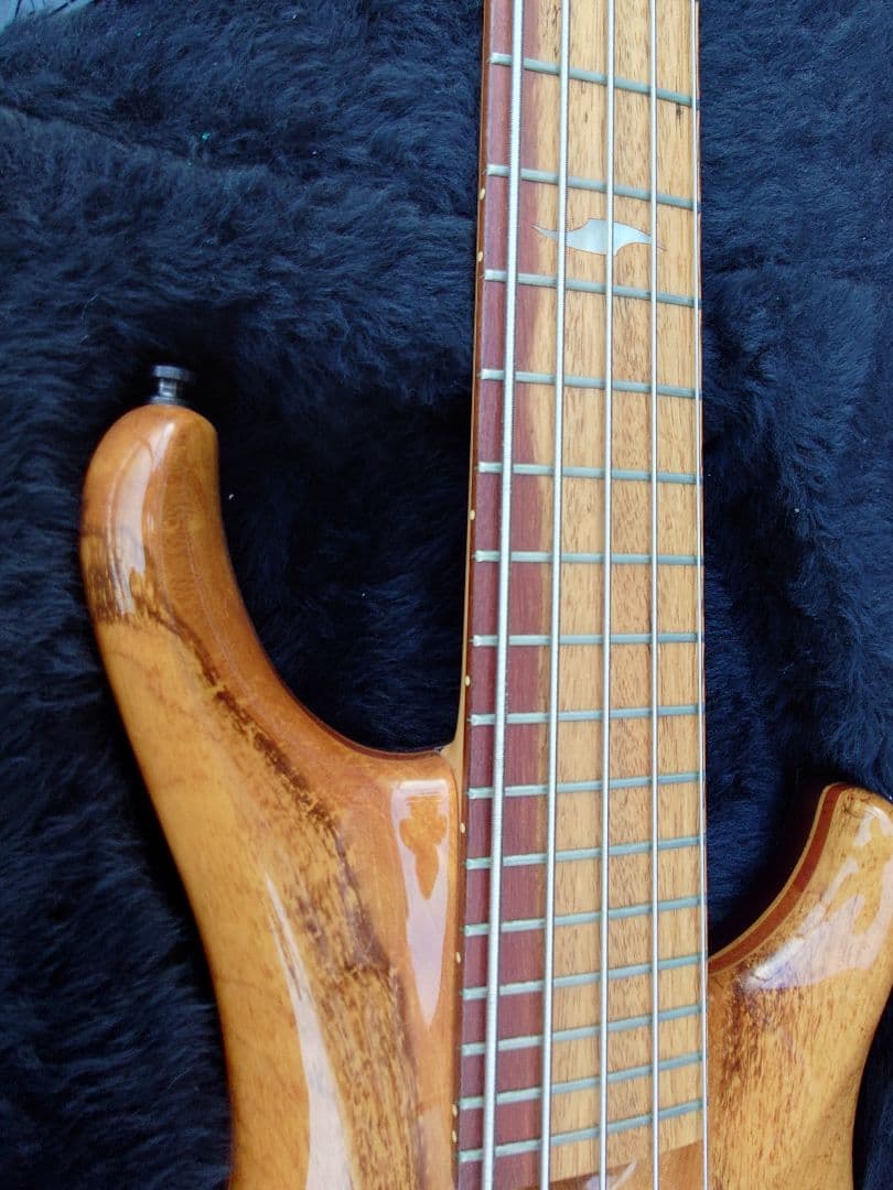 ベース roscoe LG3005