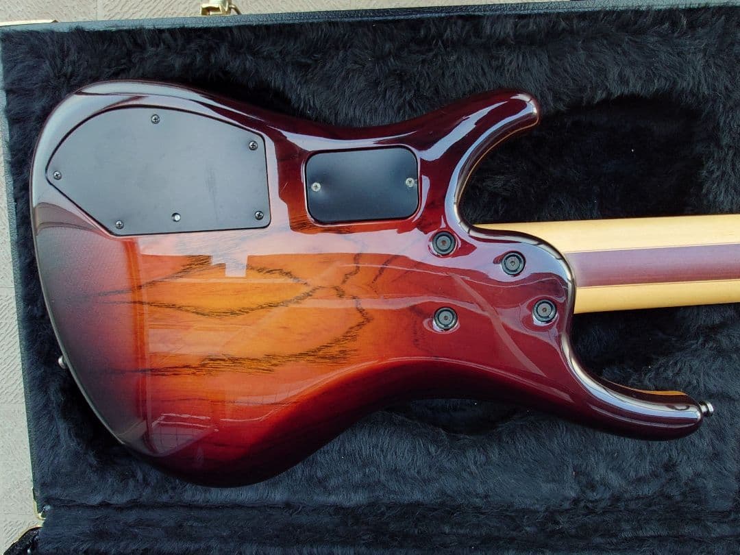 ベース roscoe LG3005