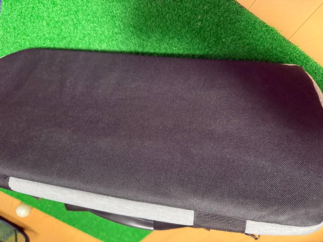 Jones ボストンバッグ グレー ブラック　ほぼ未使用品　ゴルフバッグ