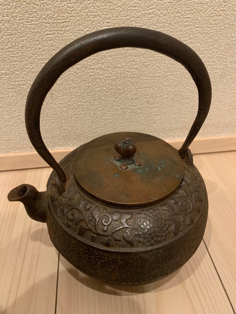 古い鉄瓶　龍文堂造　水漏れ無し　蔵出し　銅蓋
