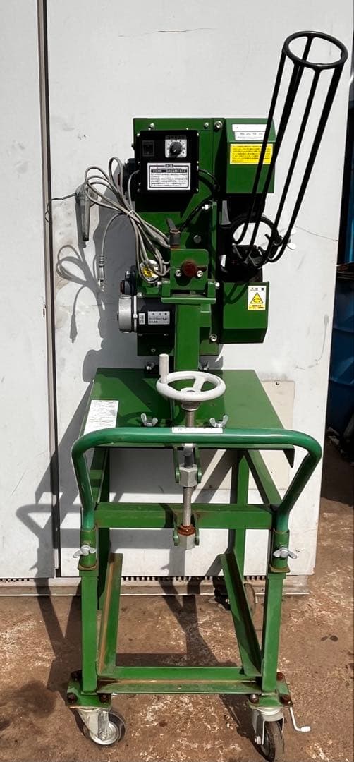 バッティングマシン 二重ホイール