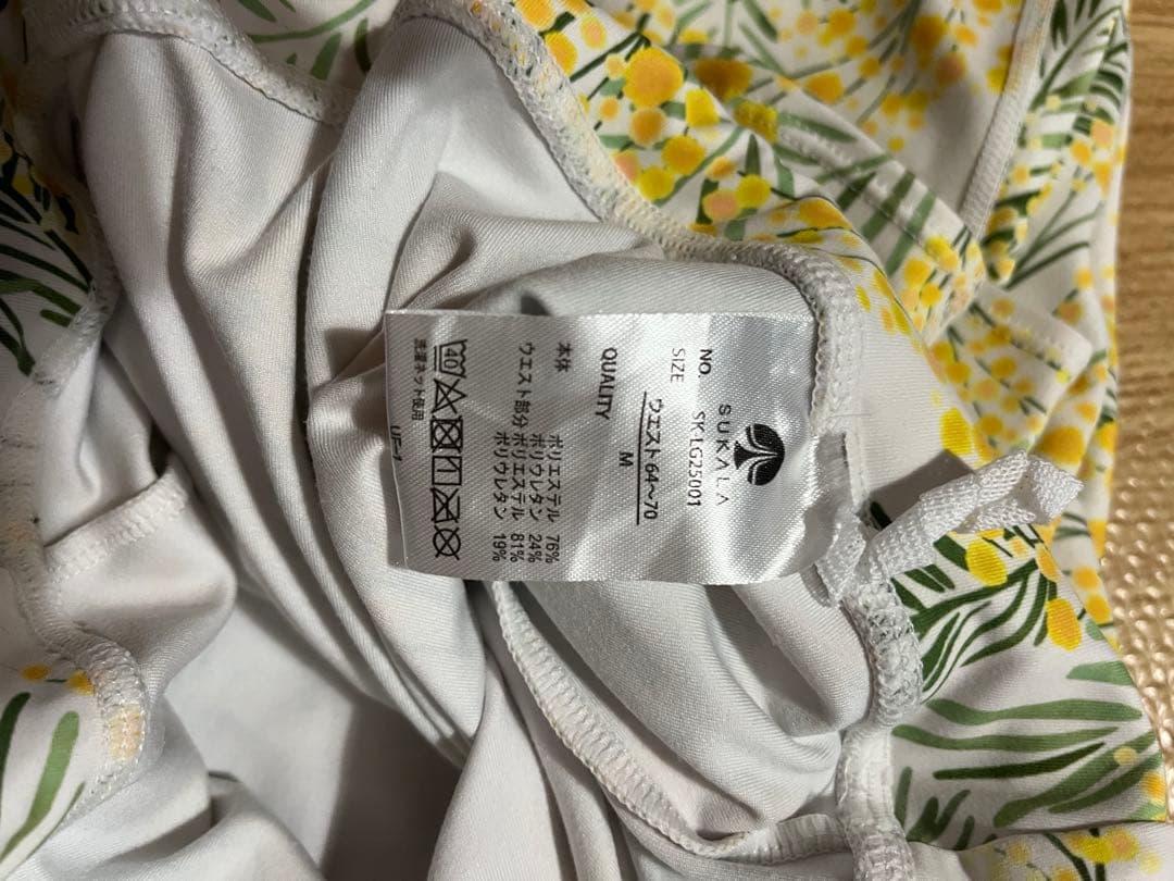 美品　スカーラ　レギンスSサイズ　ミモザ柄