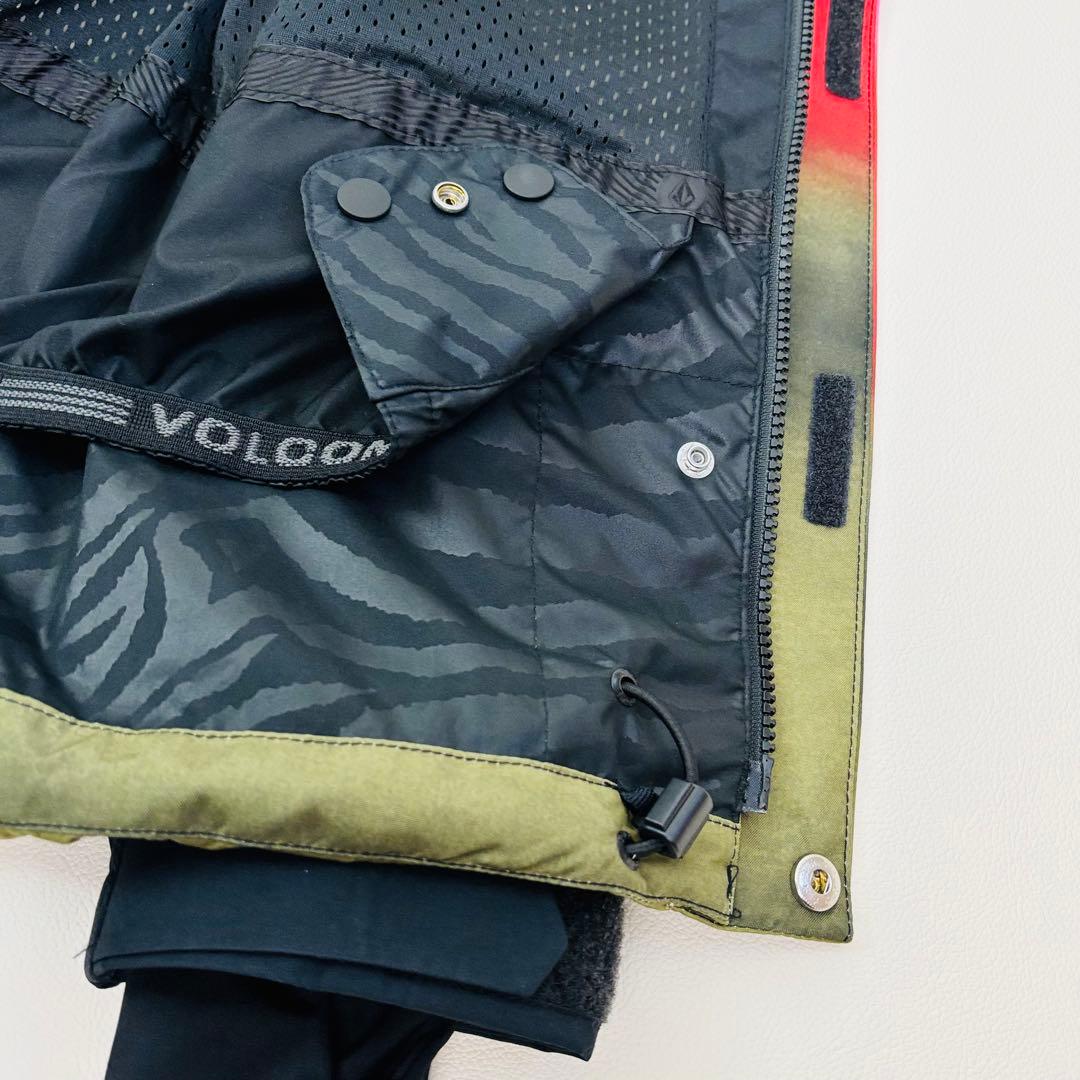 2497【極美品】ボルコム ゴアテックス ジャケット スノボウェア レディース