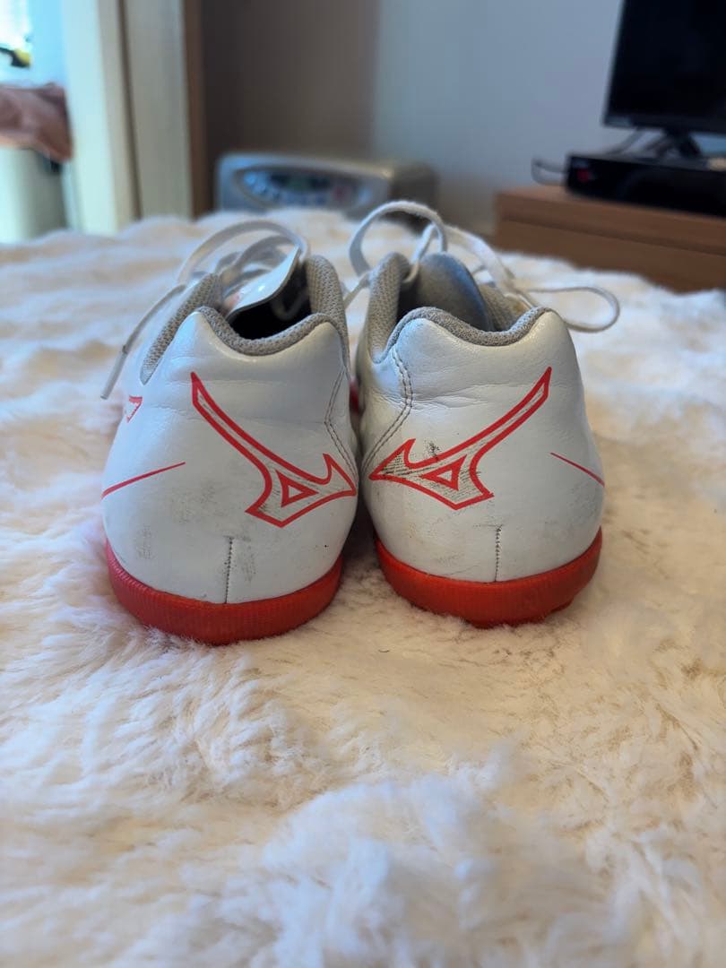 23.5 Mizuno フットサルシューズ ホワイト/ピンク