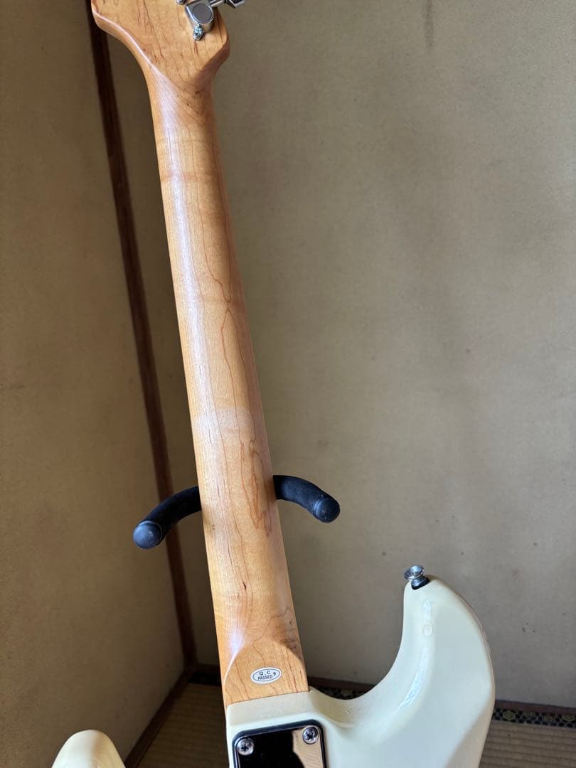 セルダーエレキギター ストラトキャスタータイプ3ピックアップ【中古品】