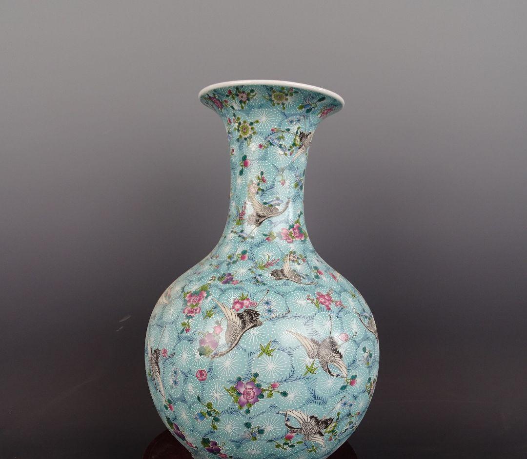 清雍正夜光琺瑯彩賞瓶 景徳鎮 陶磁器 装飾品 現代工芸品 美術品 置物