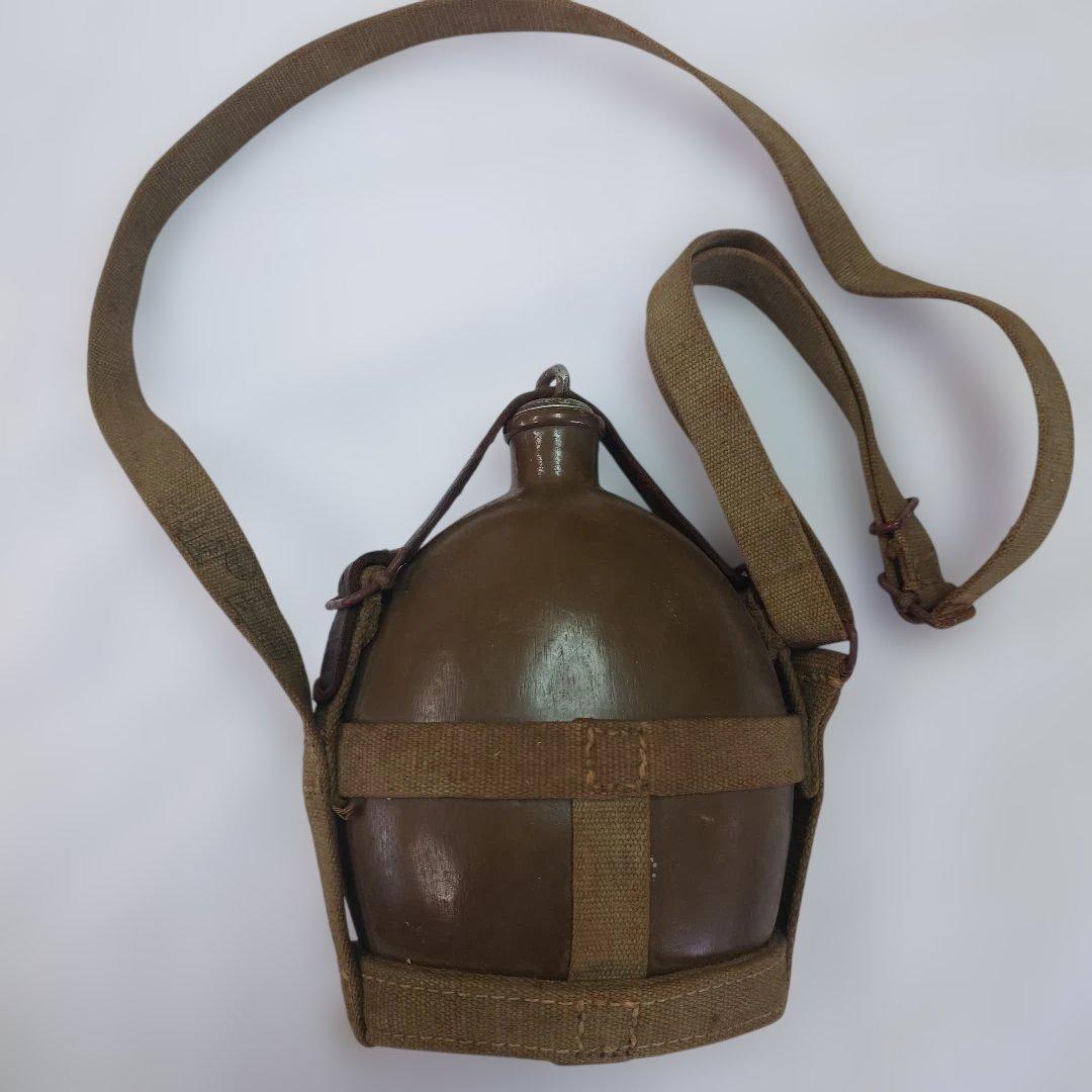 日本陸軍の官給品　水筒