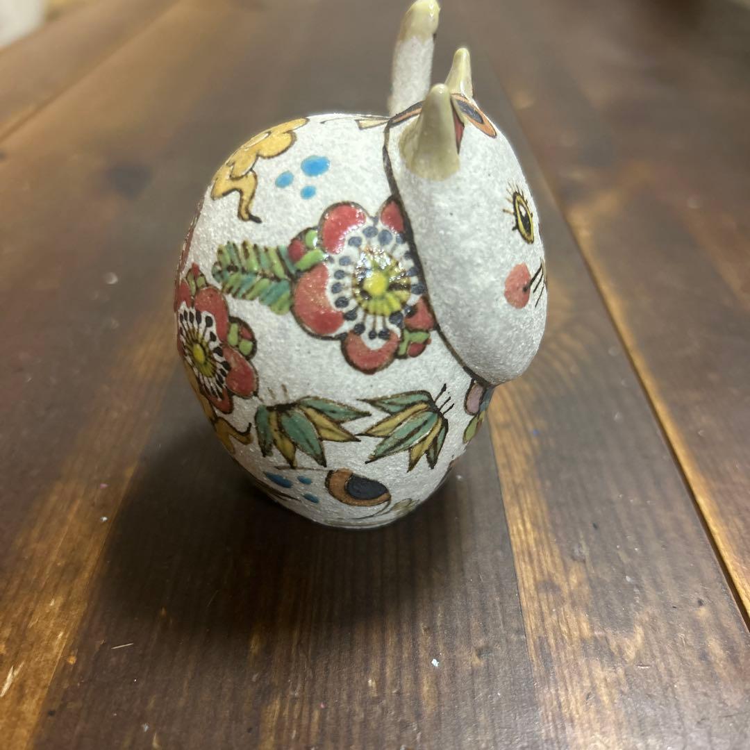 作家　陶芸作家　招き猫　手描き　左手上げ　商売繁盛　縁起物
