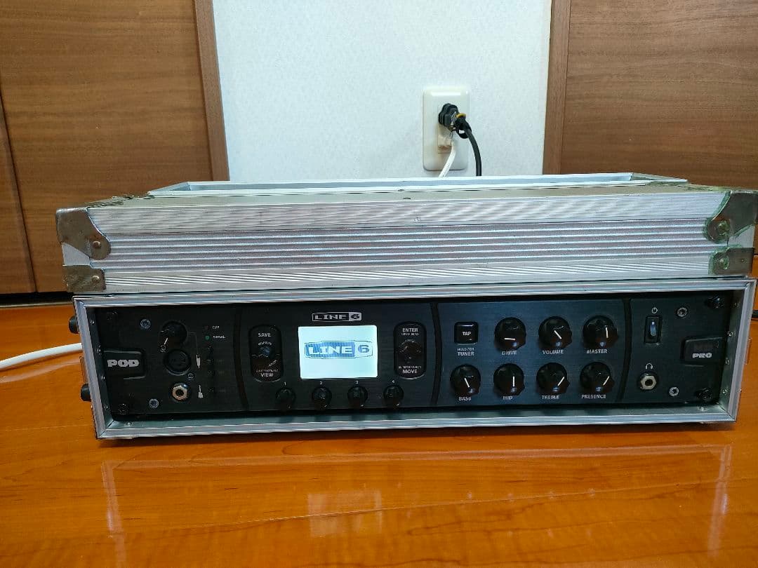 LINE6 POD HD Pro X ラックケース付き