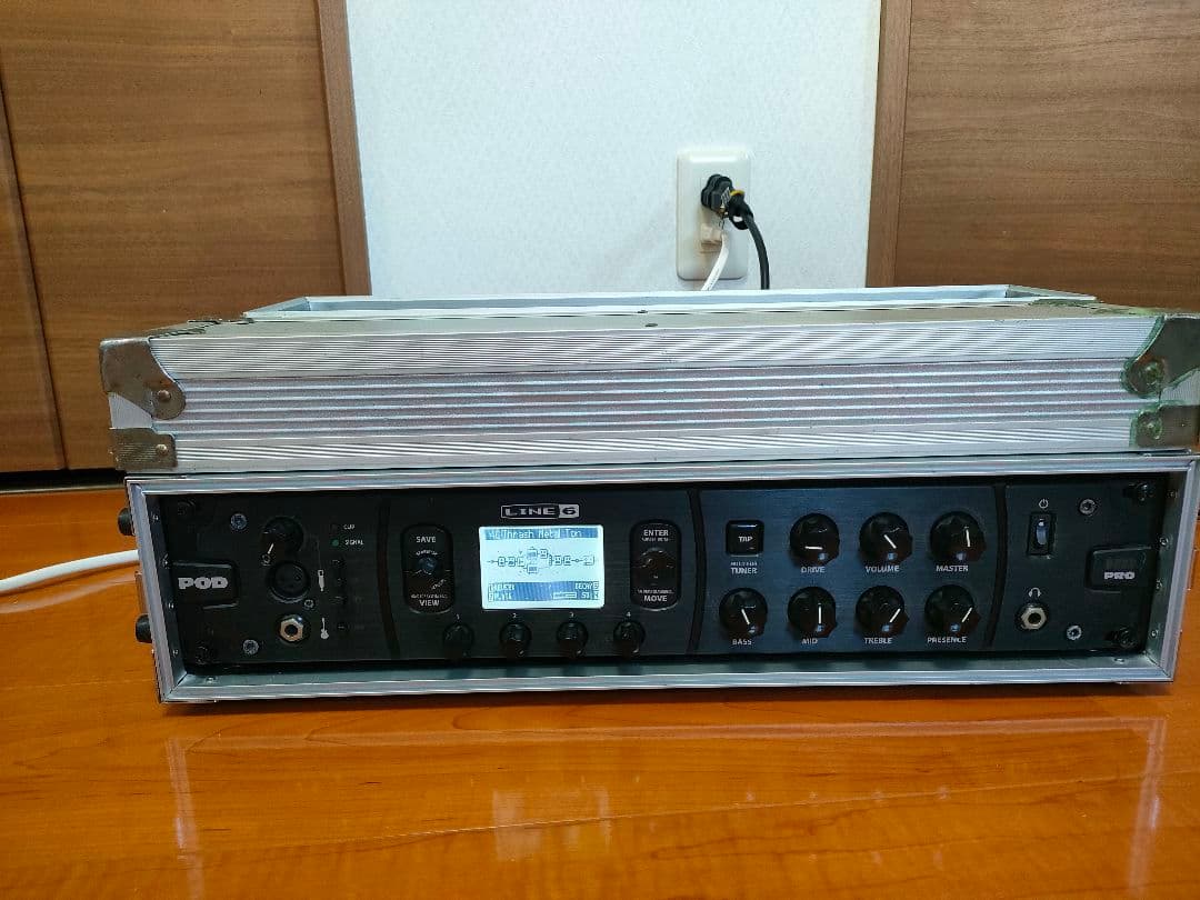 LINE6 POD HD Pro X ラックケース付き