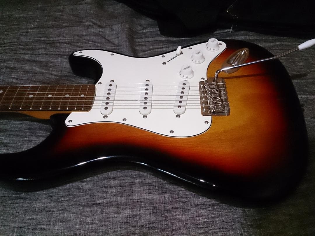 【美品】SQUIER Classic Vibe 60s Stratocaster