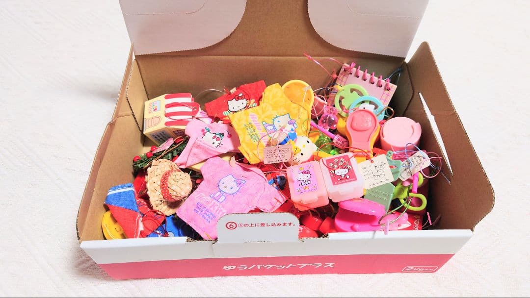 サンリオ　プレミアムおまけセット　キティ