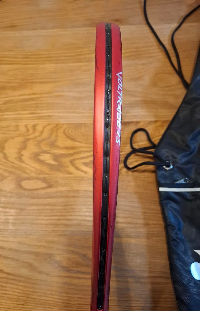 りー「美品」YONEX VOLTRAGE 軟式テニスラケット 赤