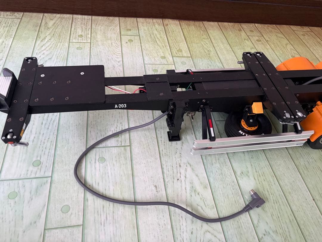 タミヤ1/14RC トレーラー用 40フィートコンテナ 3軸セミトレーラー　荷台