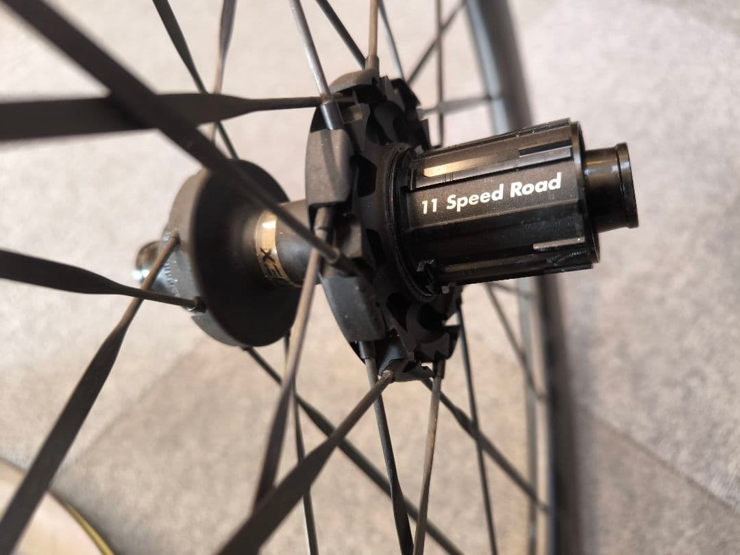 b*6様 CADEX 50 ULTRA DISC TUBELESS