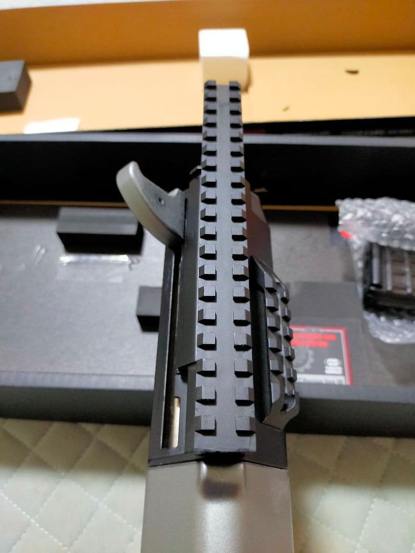 東京マルイ STEYR AUG A1 電動ガン