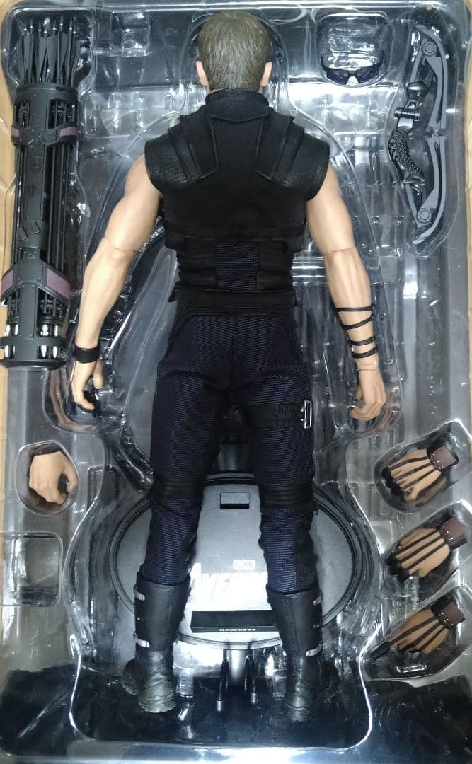 【現状品】hottoys ホークアイ アベンジャーズ ホットトイズ