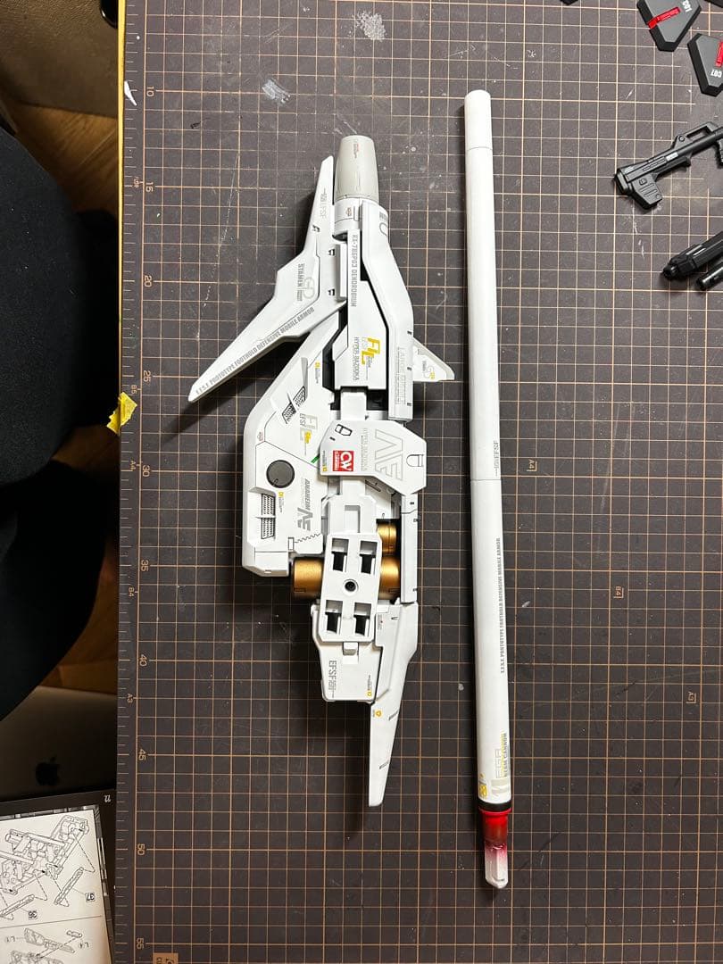 HGデンドロビウム　塗装完成品