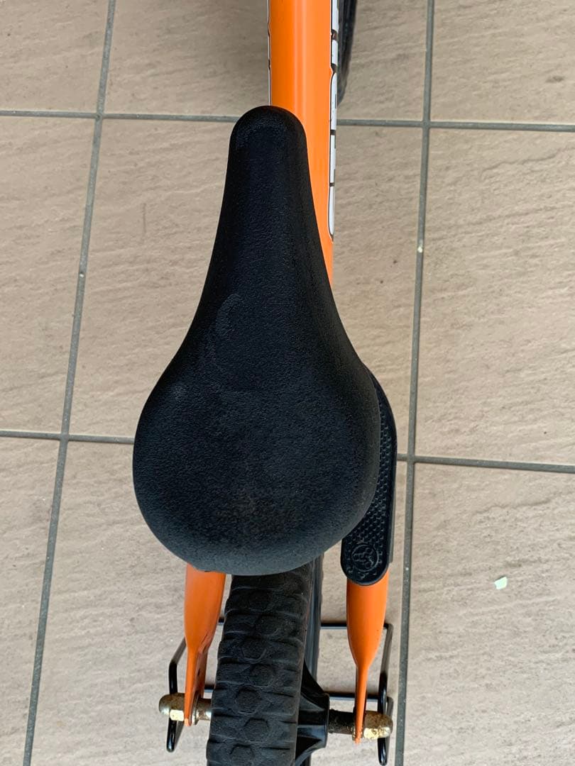 【人気色】STRIDER バランスバイク オレンジ 12インチ