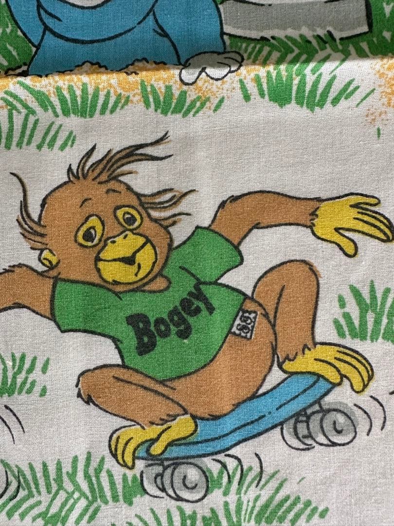 アニマル動物柄ヴィンテージ  シーツ　ムチャチャkeikiiiブーフーウー古着