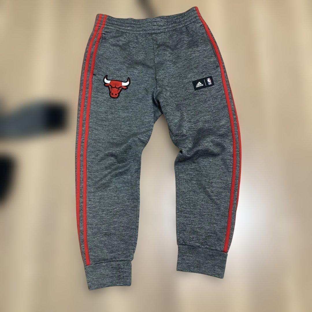 NBA シカゴブルズ　パーカー　スエットパンツ　上下　バスケ　adidas