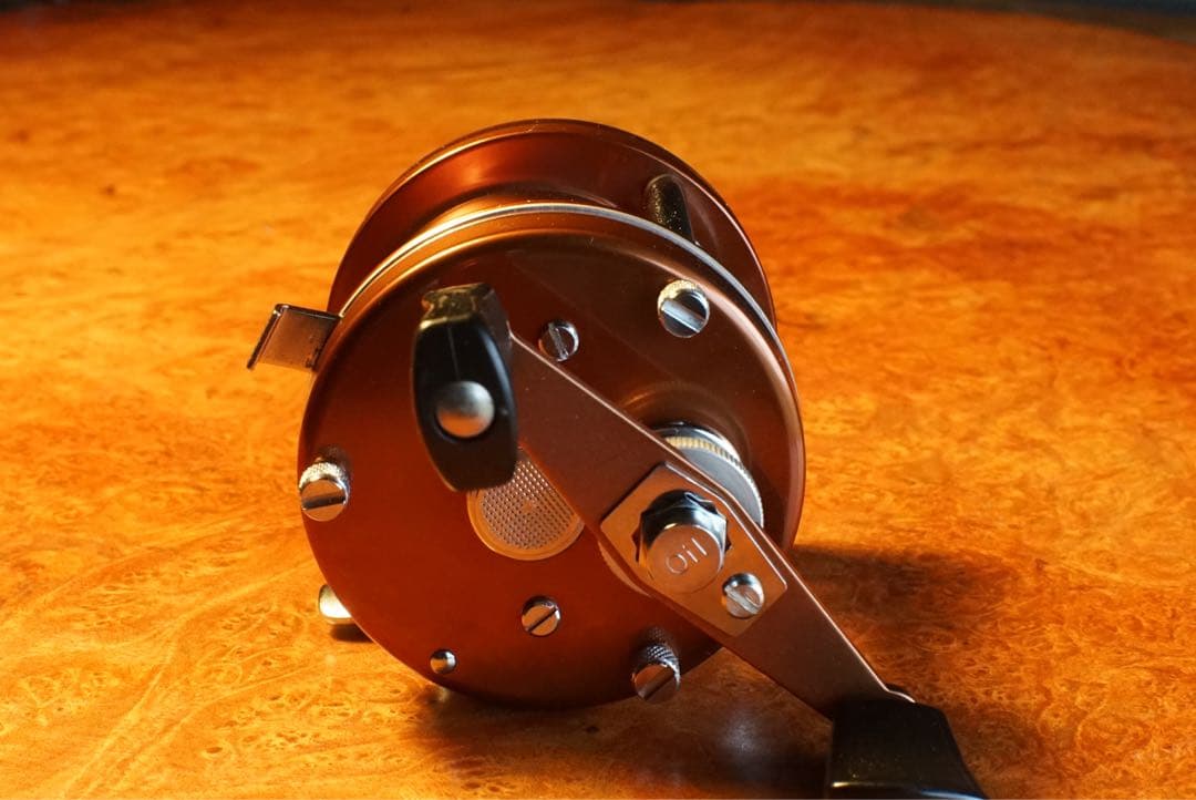 ABU アンバサダー 4000 D メンテ済 フレーム修正済