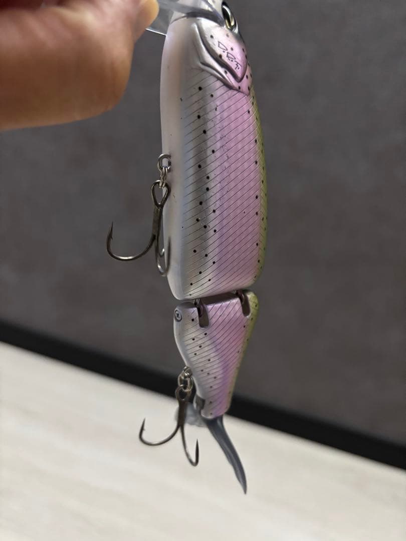 タイニークラッシュ、マジックトラウト