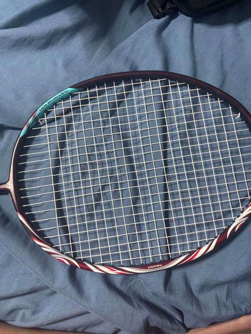 YONEX Astrox 100zProバドミントンラケット