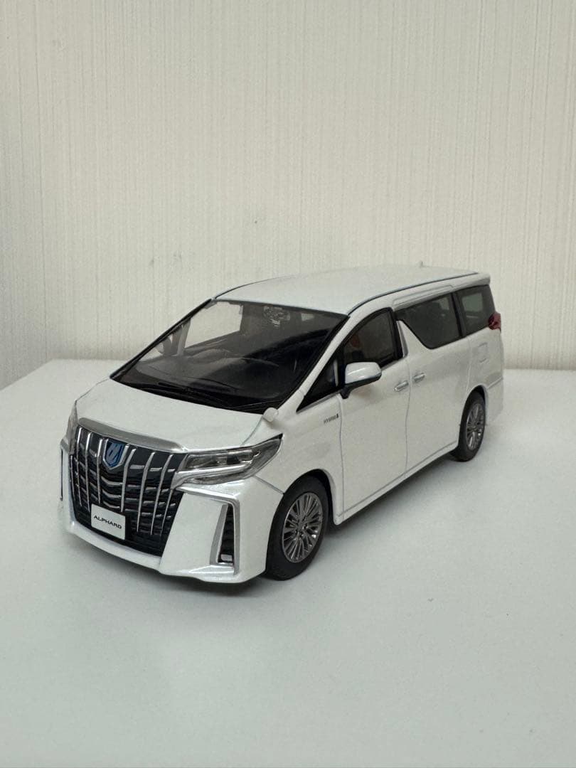 トヨタ アルファード 30系　カラーサンプル　ミニカー