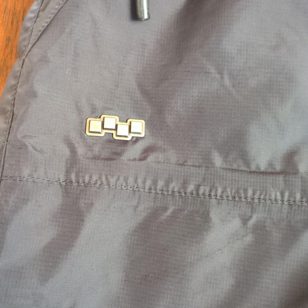 スノーボードウェア上下セット　バートンのウェアとフォースクエアのパンツのセット