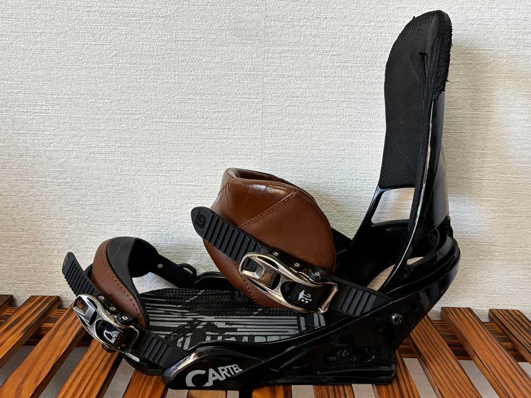 BURTONバインディング【カーテル（メンズMサイズ）】ブラック×茶色