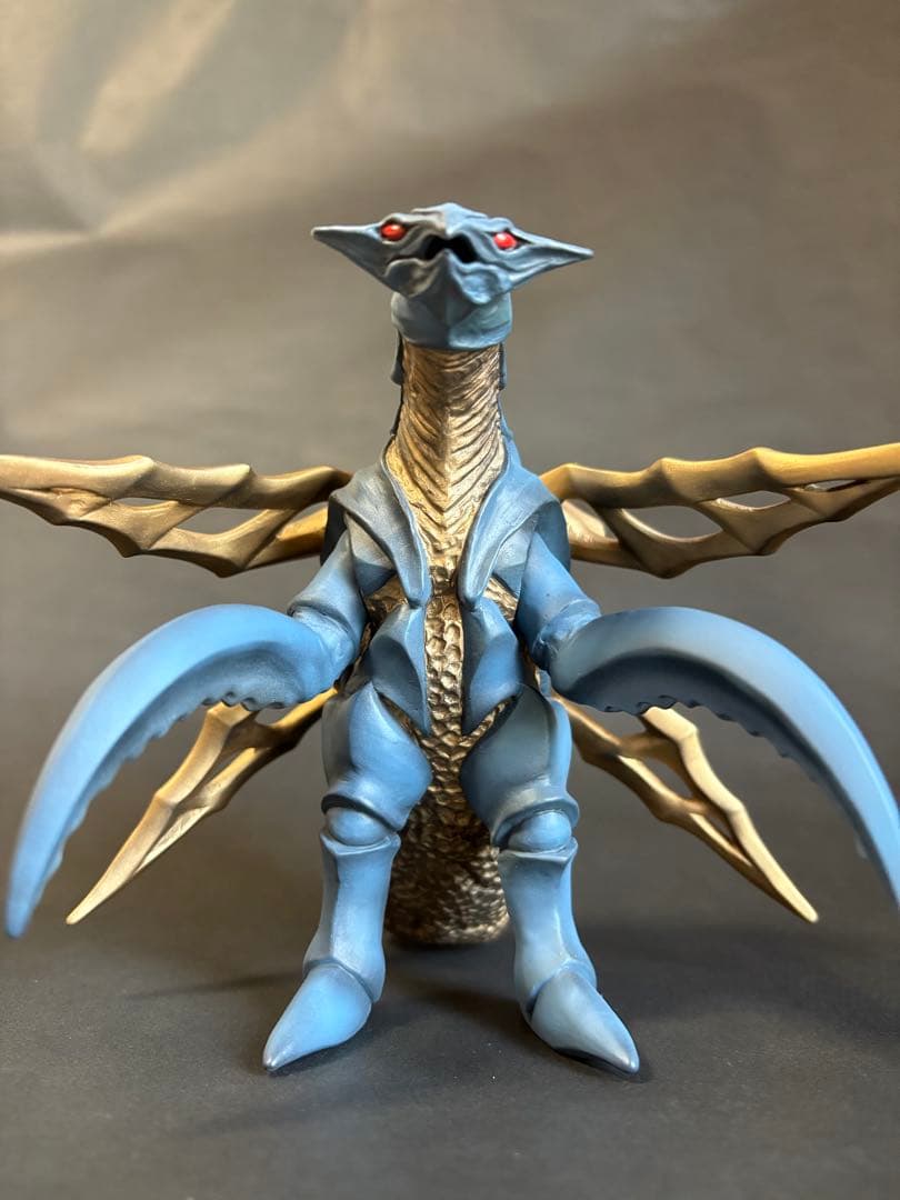 ご依頼品　バジリス　ソフビ　リペイント完成品