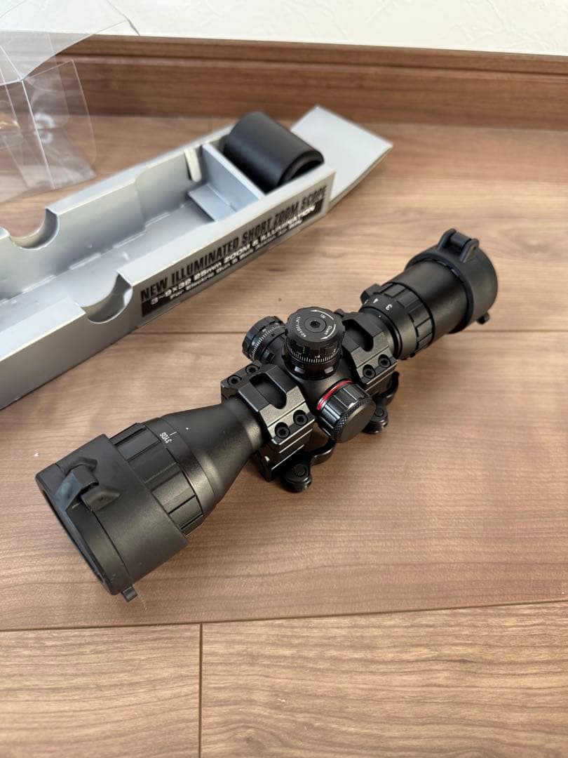 東京マルイ　イルミネーテッドショートズームスコープ