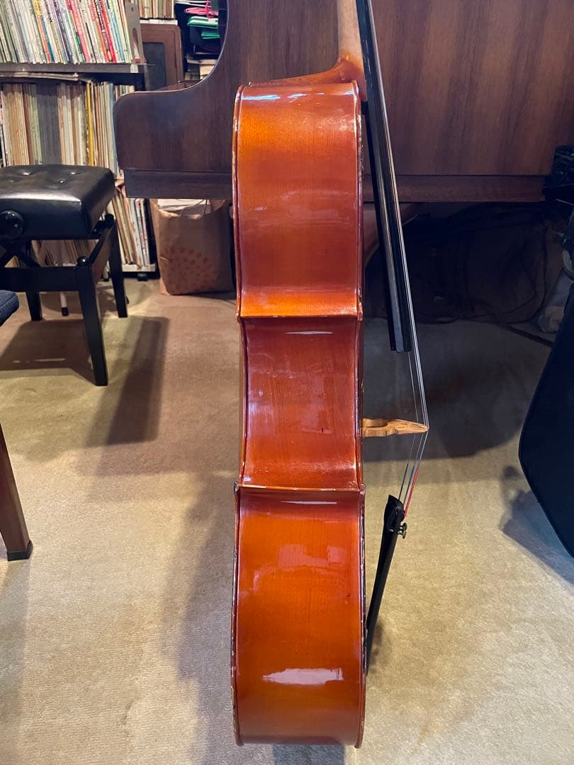 チェロ　4/4 弓　セミハードケース付き