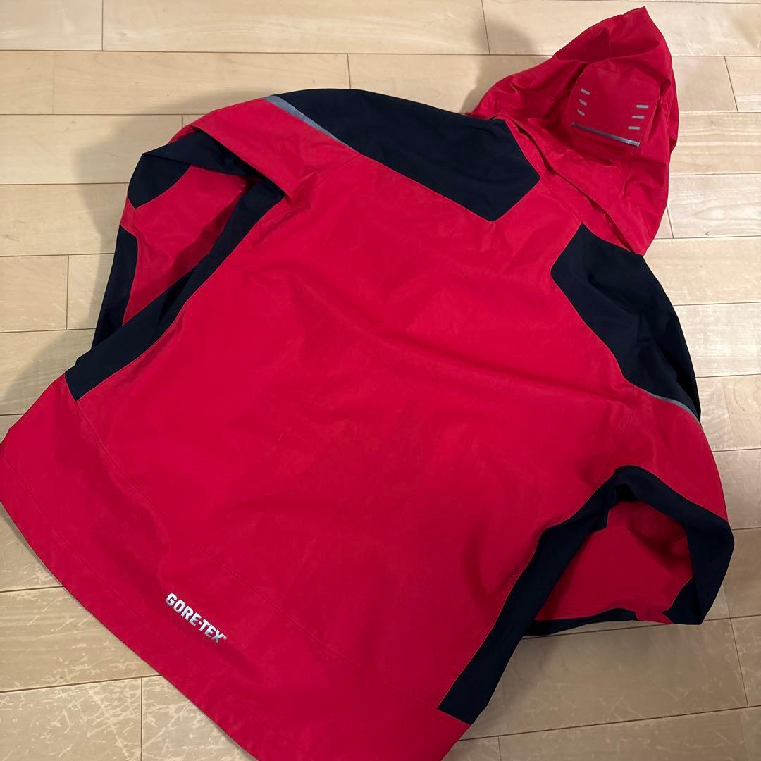 ☆美品☆ダイワ　ゴアテックスプロ　ストレッチレインスーツ　2XLサイズ　レッド