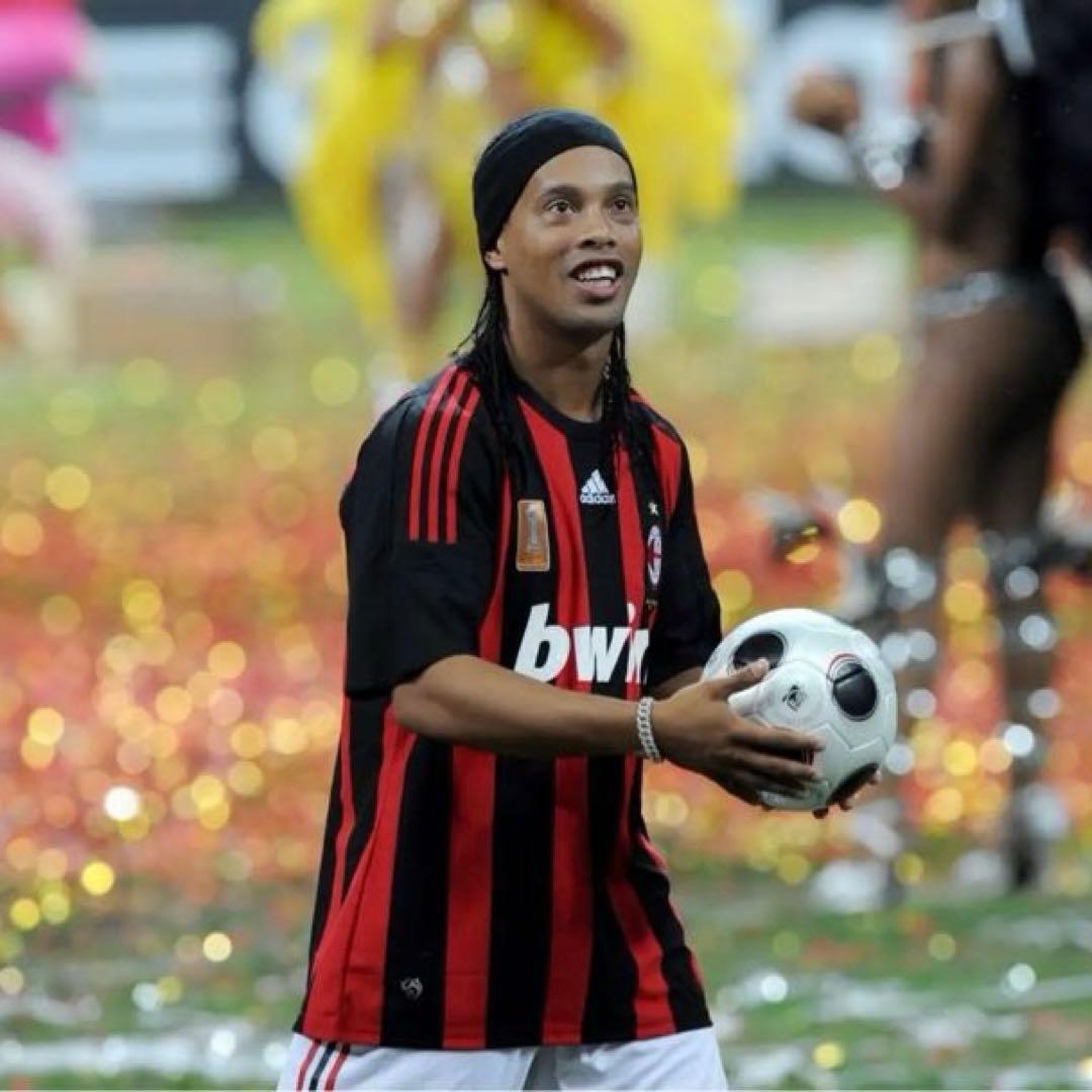 【貴重/正規品】ロナウジーニョ　ACミラン　ユニフォーム