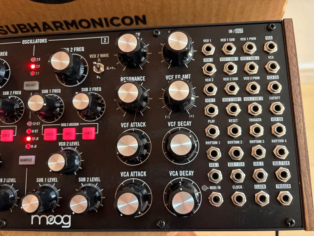 moog subharmonicon サブハーモニコン