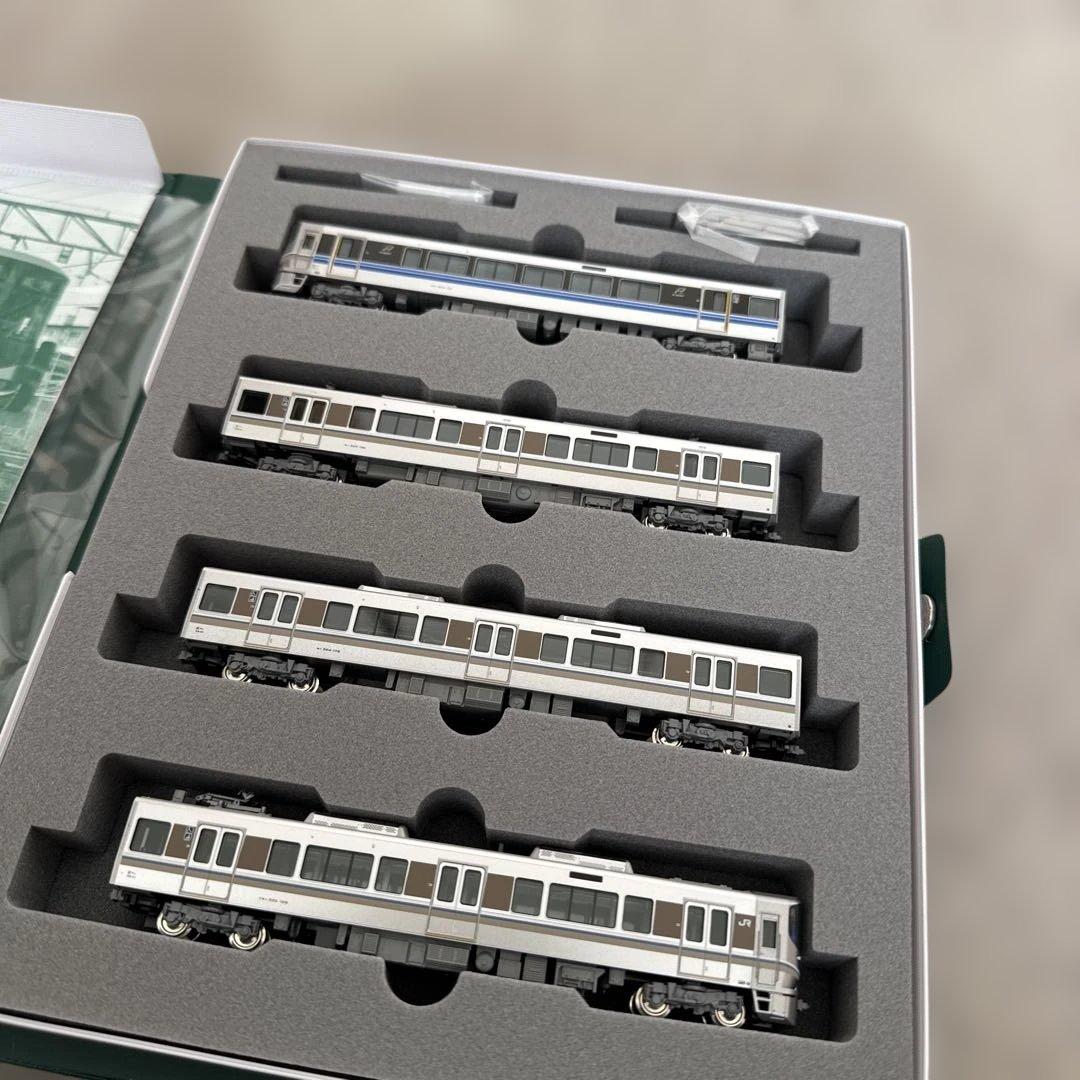 10-1901 10-1900×2 225系<新快速>