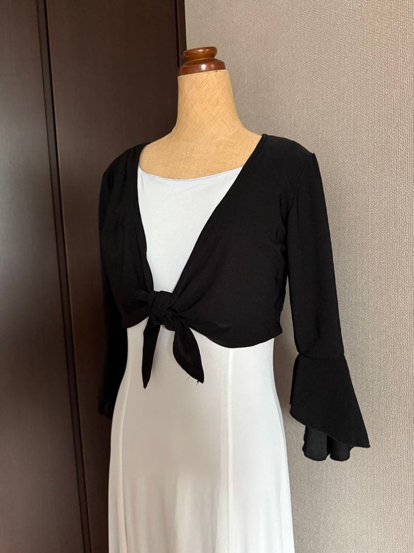 フラメンコ　リバーシブルニットワンピース　ボレロセット　黒　白　アルマフラメンカ