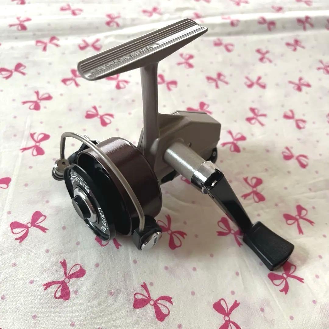 アブ　ABU Cardinal 3X スピニングリール