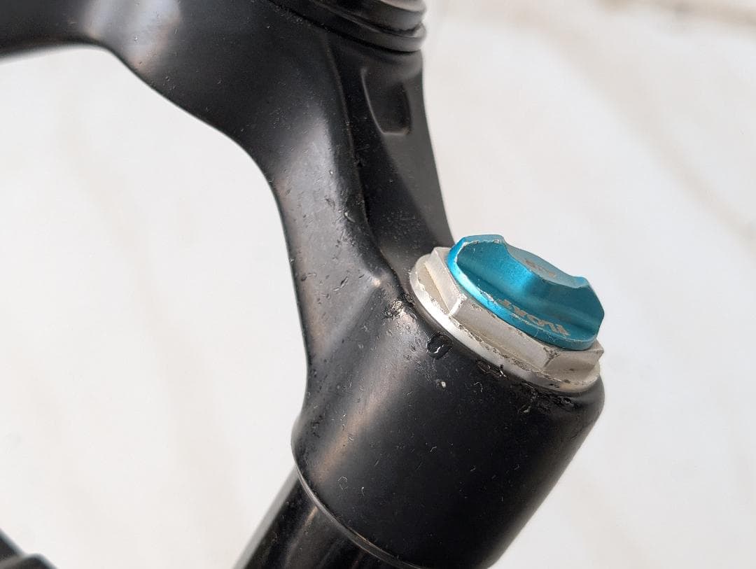 FOX performance 32 27.5インチ　15 x 100