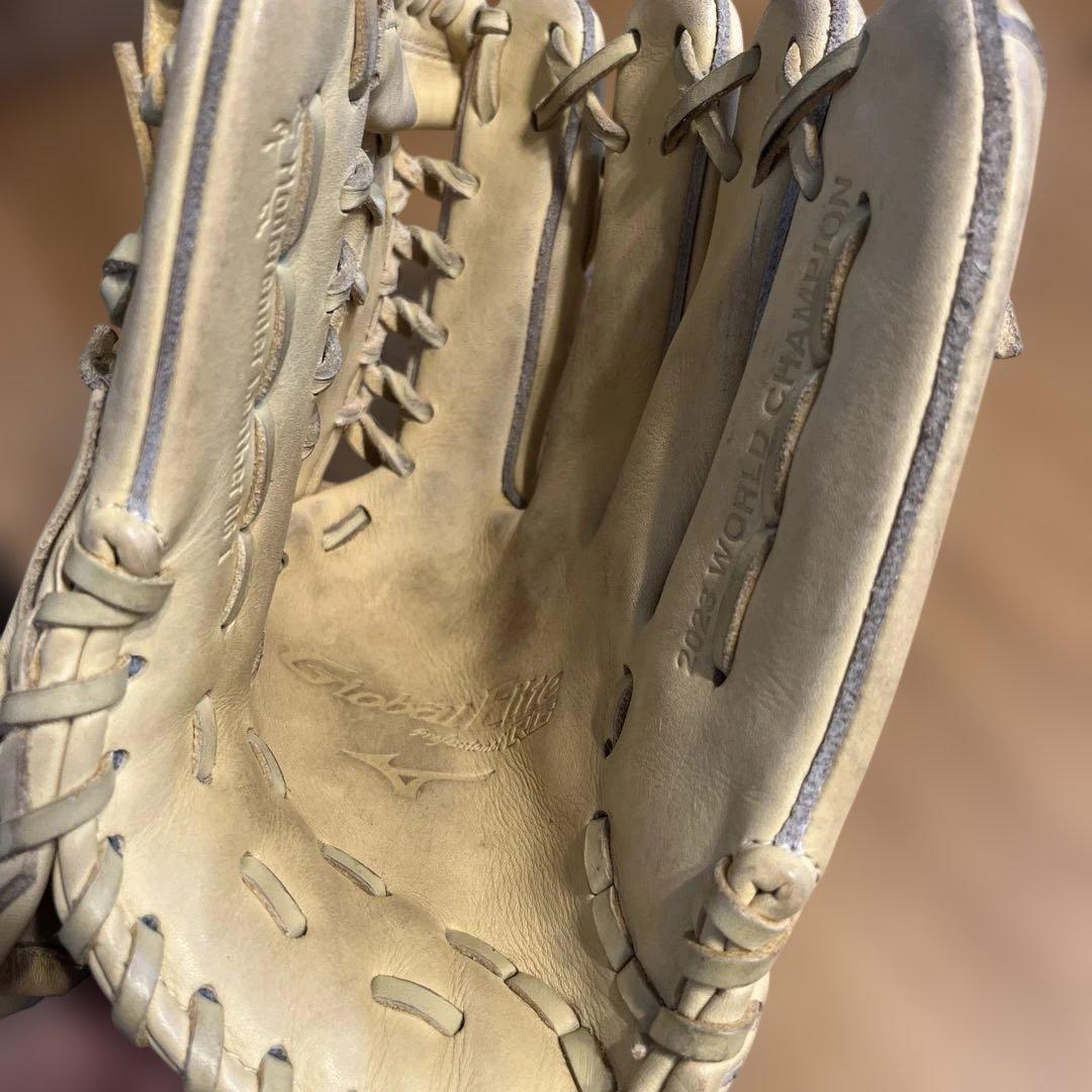 Mizuno Global Elite 軟式グローブ ベージュ