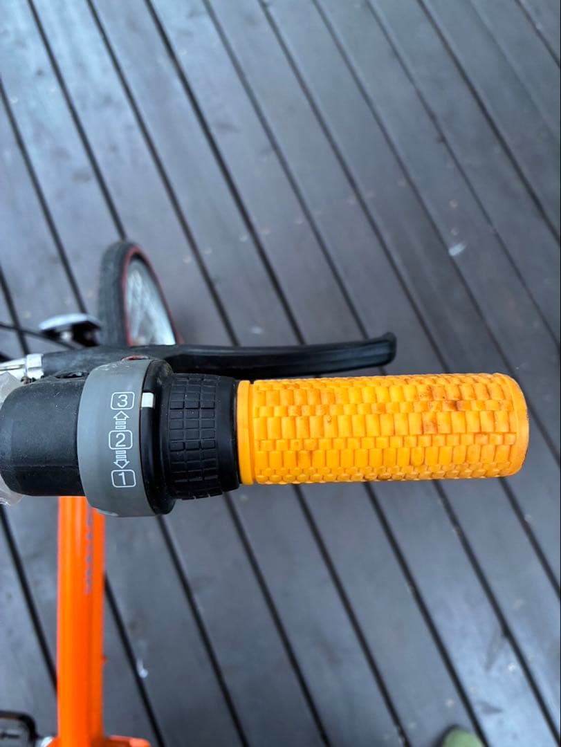 Yanase ヤナセ　新品未使用　オレンジ 折りたたみ自転車 サスペンション付き